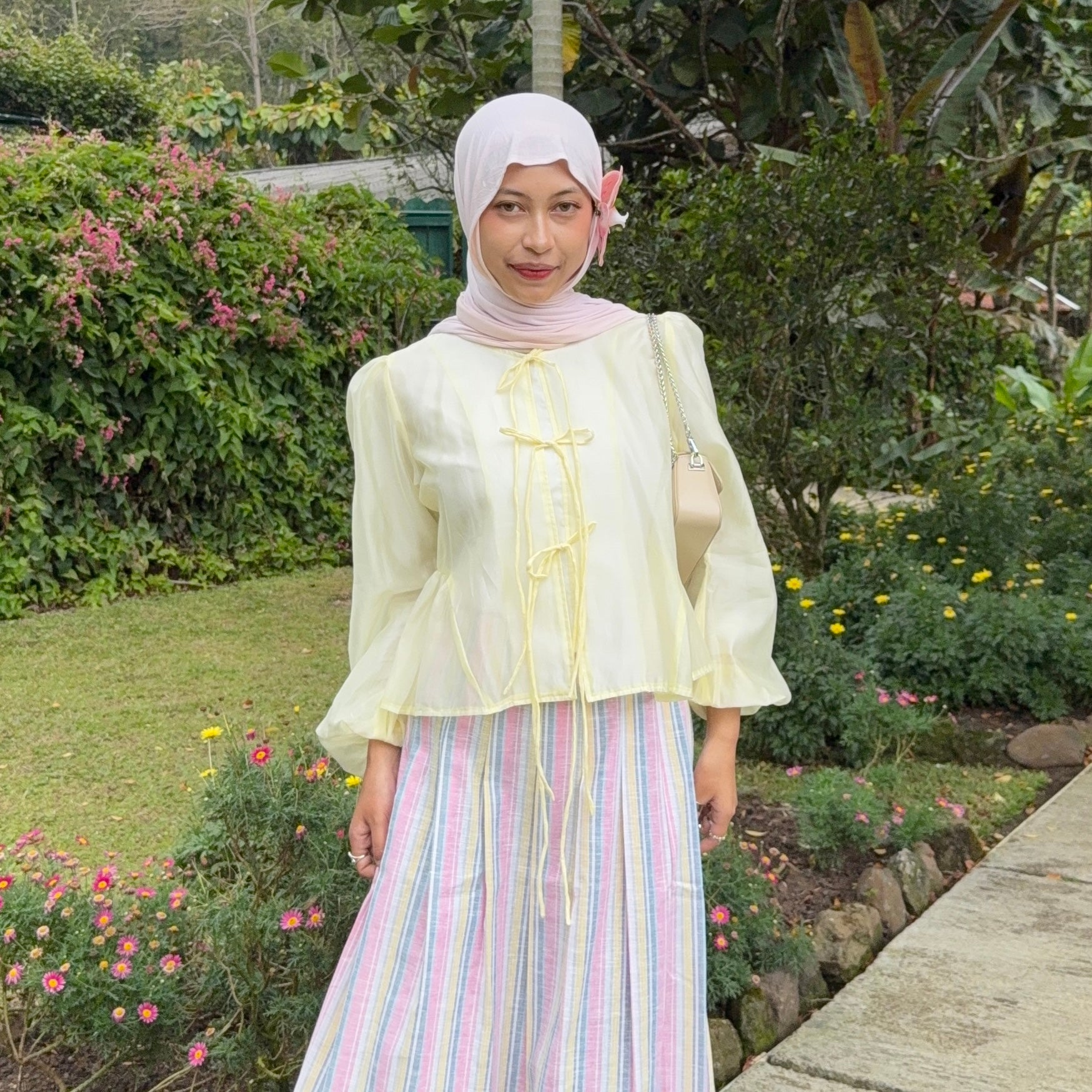 Calla Outer